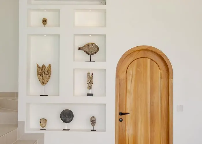 Playa 14 - Brand New 2br Designer Canggu (Bali)